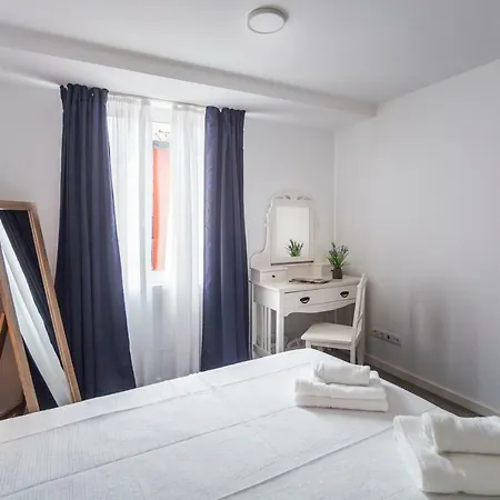 Atlantic Downtown - Free Parking *