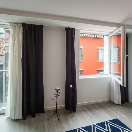 Atlantic Town - Free Parking